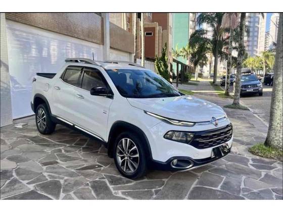 FIAT TORO 1.8 16V EVO FLEX FREEDOM AT6 FIAT TORO 1.8 16V EVO FLEX FREEDOM AT6